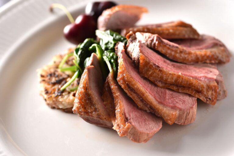 bradleys outside catering hero min 768x511